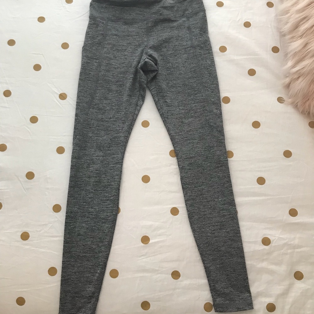 Athletic leggings-